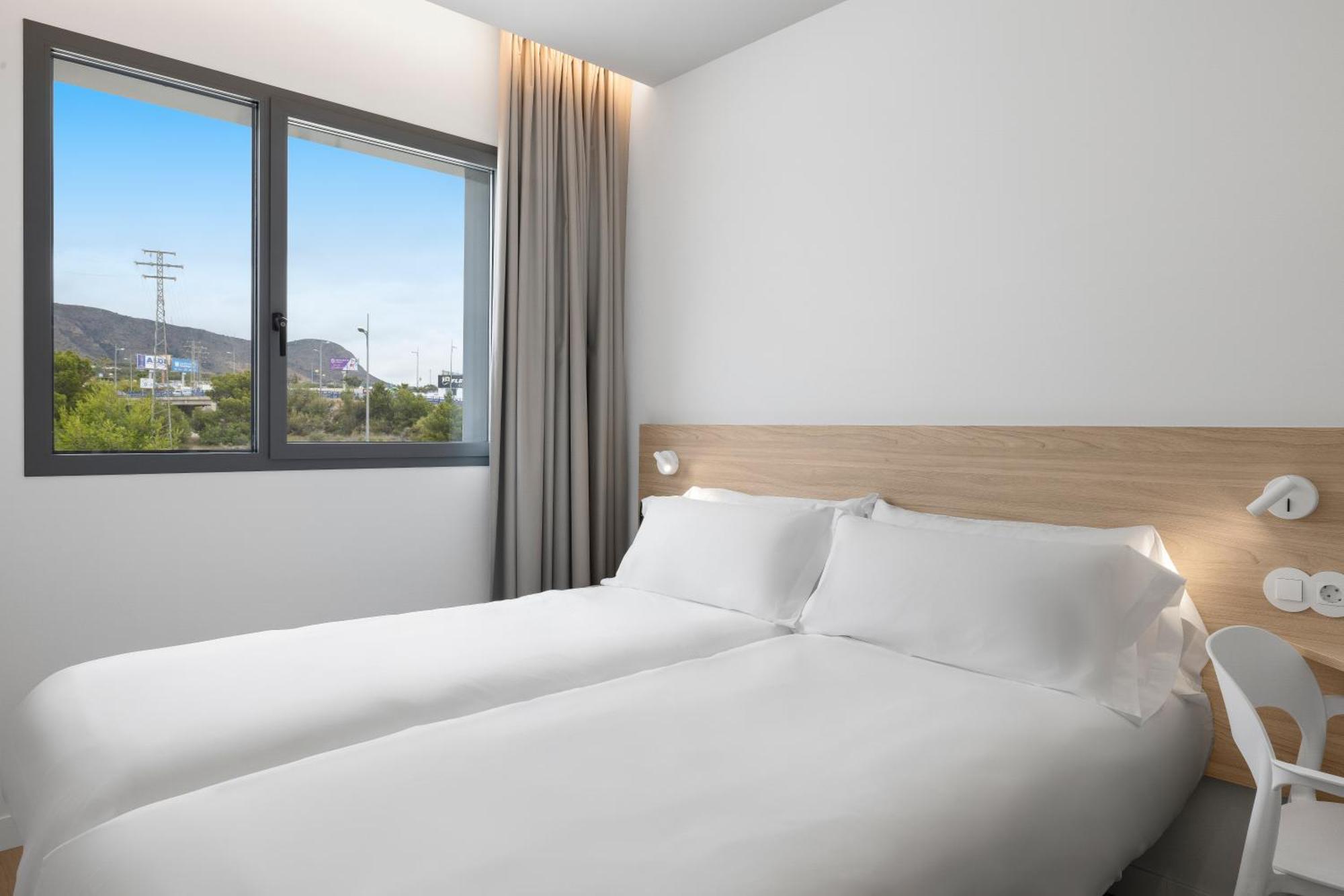 B&B Hotel Benidorm Фінестрат Екстер'єр фото